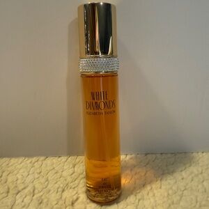 Elizabeth Taylor White Diamonds spray